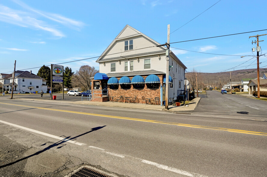 291 Main St, Eynon, PA à vendre - Photo du bâtiment - Image 1 de 1