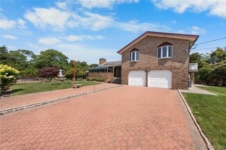 More details for 1 Grandview Dr, Shirley, NY - Multifamily for Sale