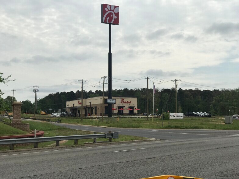 8404 Military, Tyler, TX à vendre - Photo du bâtiment - Image 2 de 6