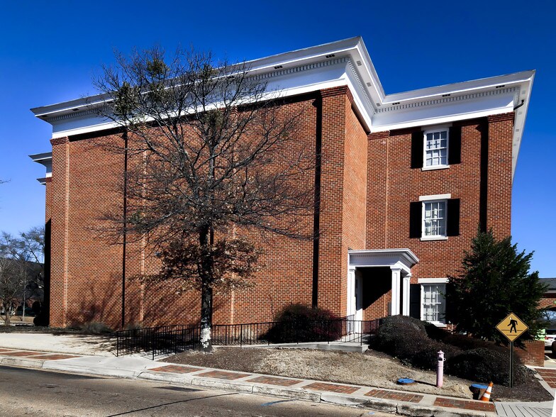 710 Main St, Columbus, MS à vendre - Photo du bâtiment - Image 3 de 29