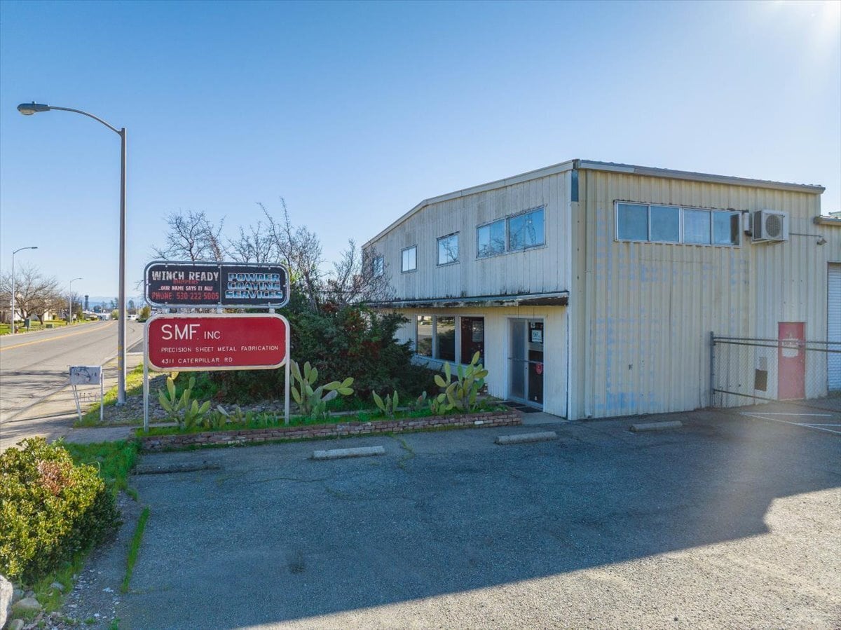4311 Caterpillar Rd, Redding, CA for sale Primary Photo- Image 1 of 22