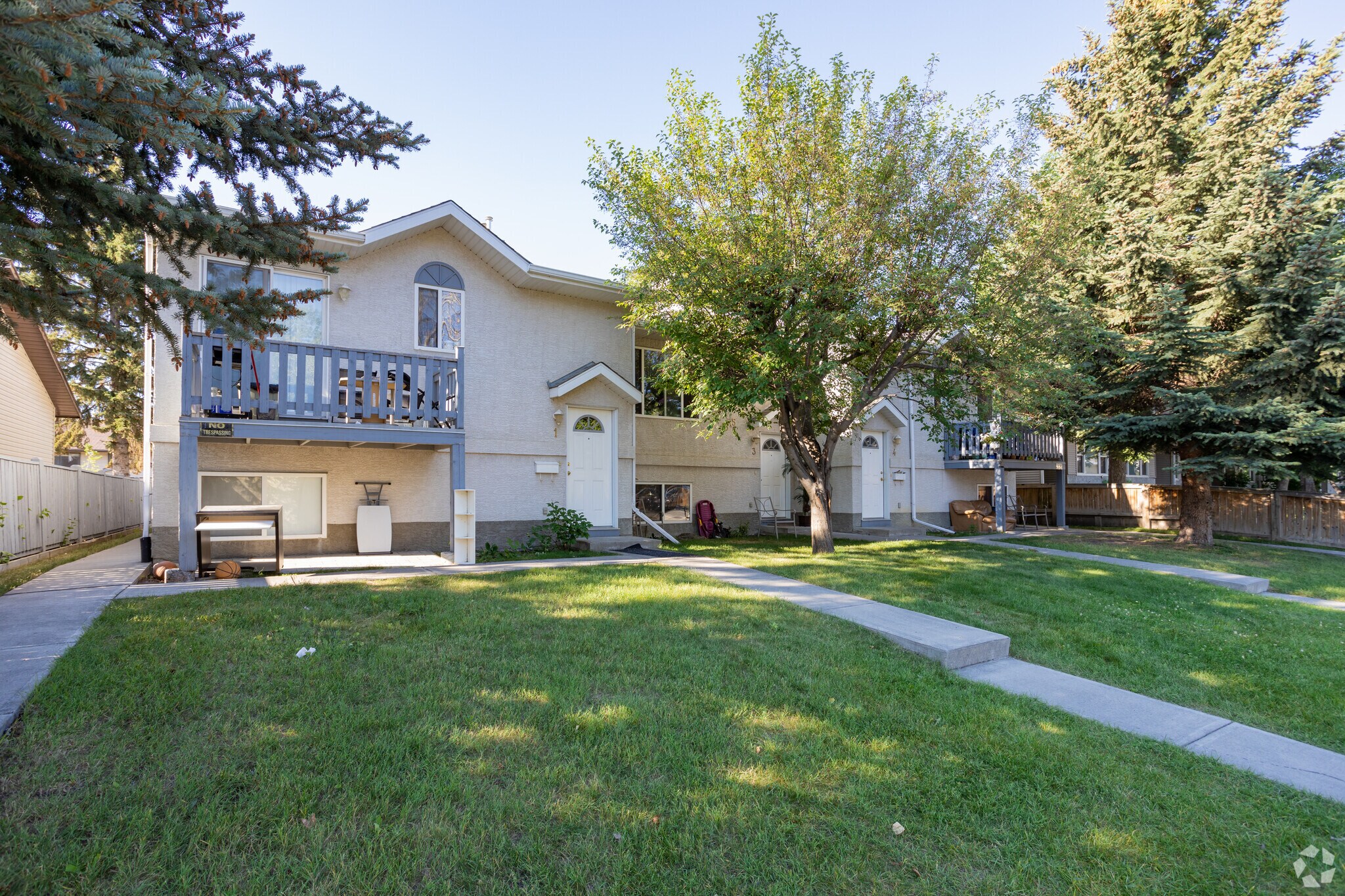 7511 41 Av NW, Calgary, AB for sale Primary Photo- Image 1 of 1