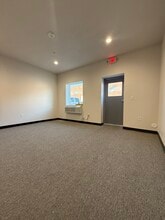 1014-1046 S 1680 W, Orem, UT for lease Interior Photo- Image 2 of 7