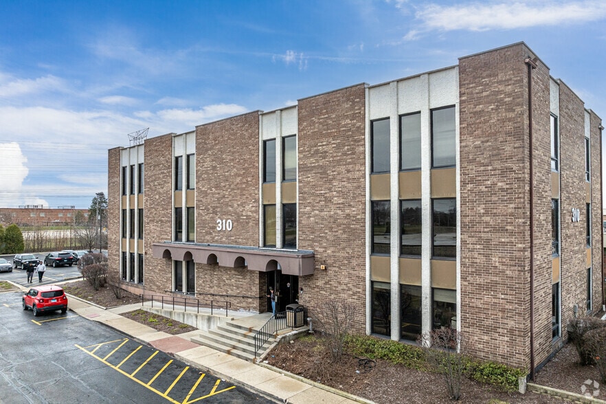 310 N Hammes Ave, Joliet, IL à louer - Photo du bâtiment - Image 2 de 5