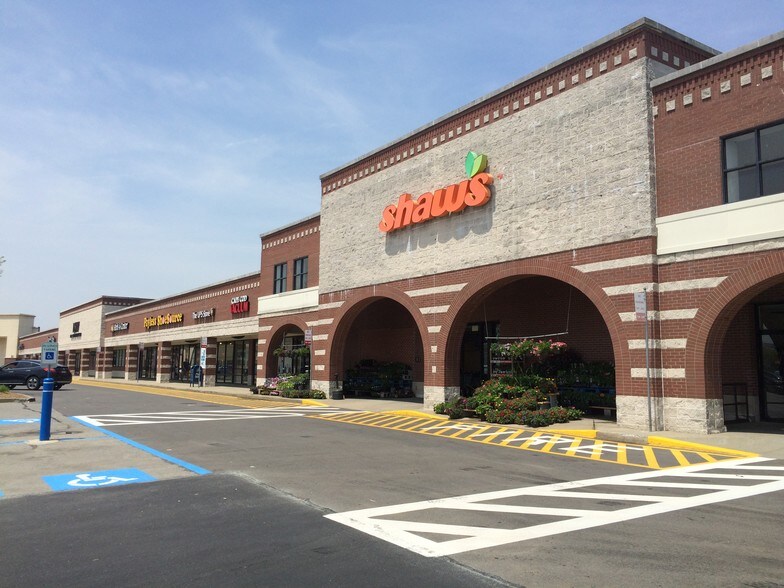 1070 Iyannough Rd, Hyannis, MA for lease - Building Photo - Image 2 of 10