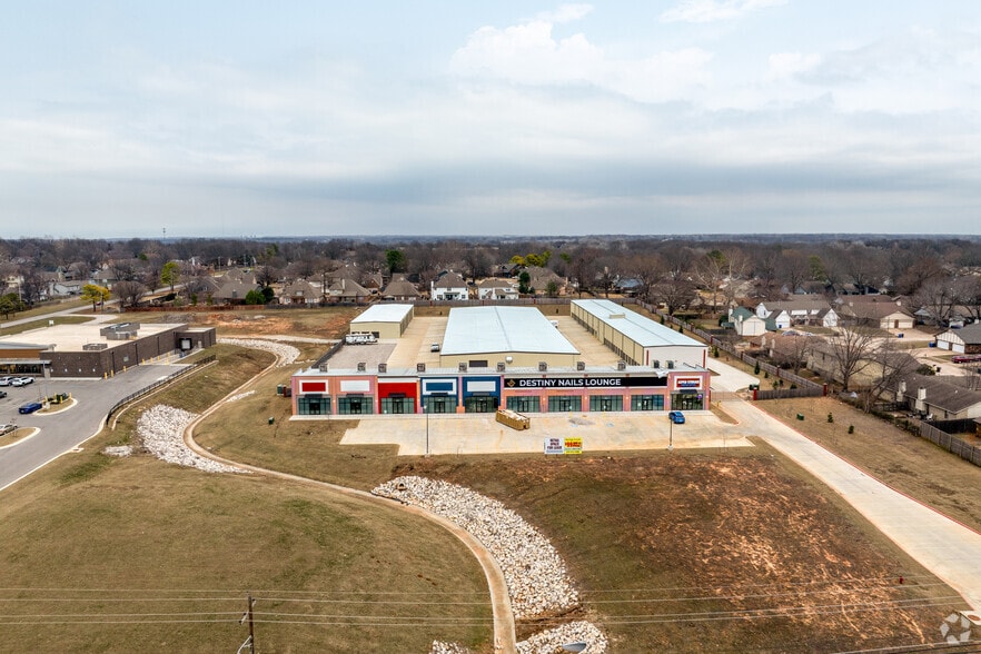 6625 S Elm Pl, Broken Arrow, OK à louer - Aérien - Image 3 de 4