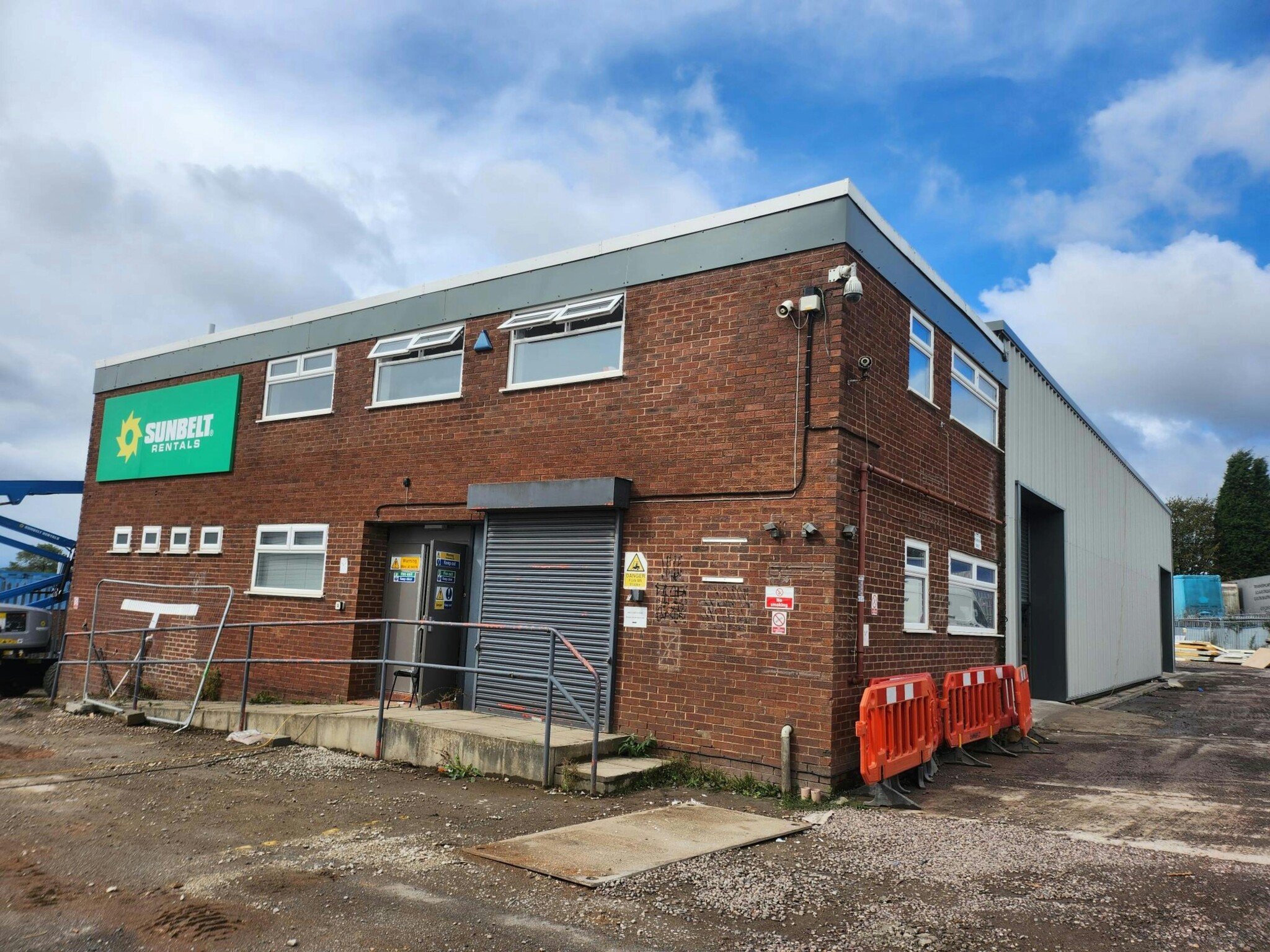 Sunbelt Rentals, Sneyd Hl, Stoke On Trent for lease Building Photo- Image 1 of 3