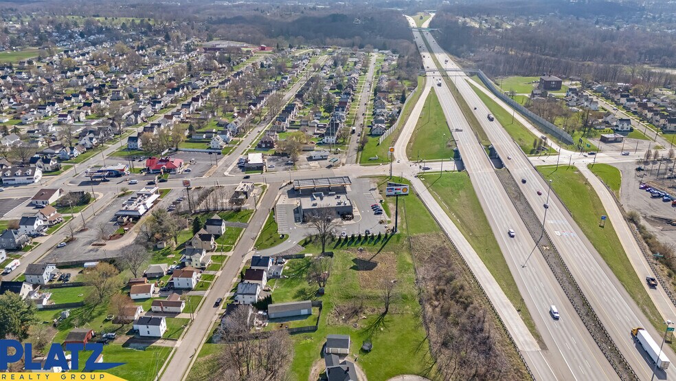 420 S State St, Girard, OH à louer - Photo du bâtiment - Image 2 de 9