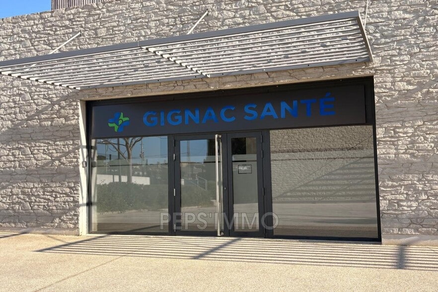 Medical in Gignac-la-Nerthe for lease - Building Photo - Image 2 of 7