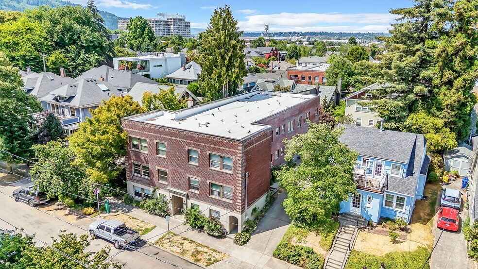 2455 NW Quimby St, Portland, OR à vendre - Photo du bâtiment - Image 3 de 17