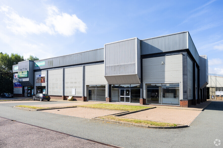 Lottbridge Dr, Eastbourne for lease - Primary Photo - Image 1 of 3