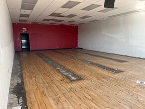 5486-5566 Boulder Hwy, Las Vegas, NV for lease Building Photo- Image 1 of 4