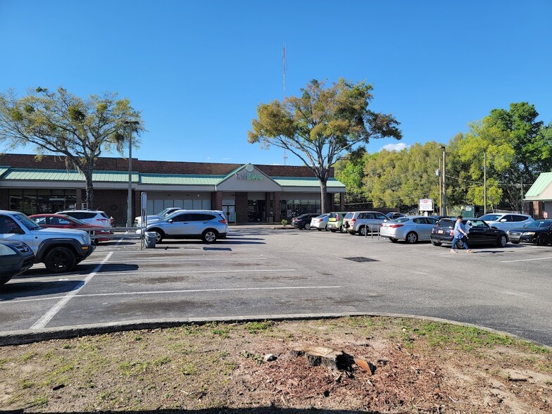 1927 SW College Rd, Ocala, FL for lease - Building Photo - Image 2 of 14