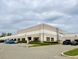 Multi-Tenant Flex Center - Warehouse