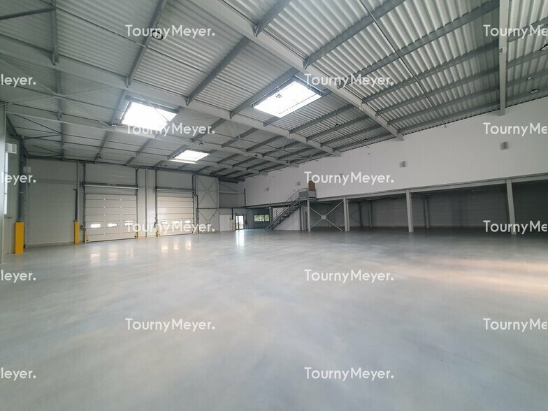 Flex in Blanquefort for sale - Building Photo - Image 3 of 15