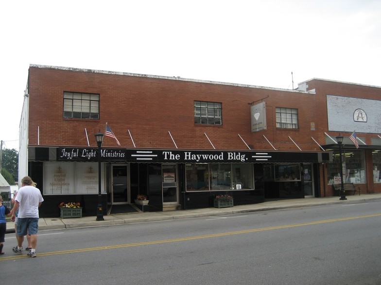 350 Franklin St, Rocky Mount, VA for lease - Building Photo - Image 1 of 2