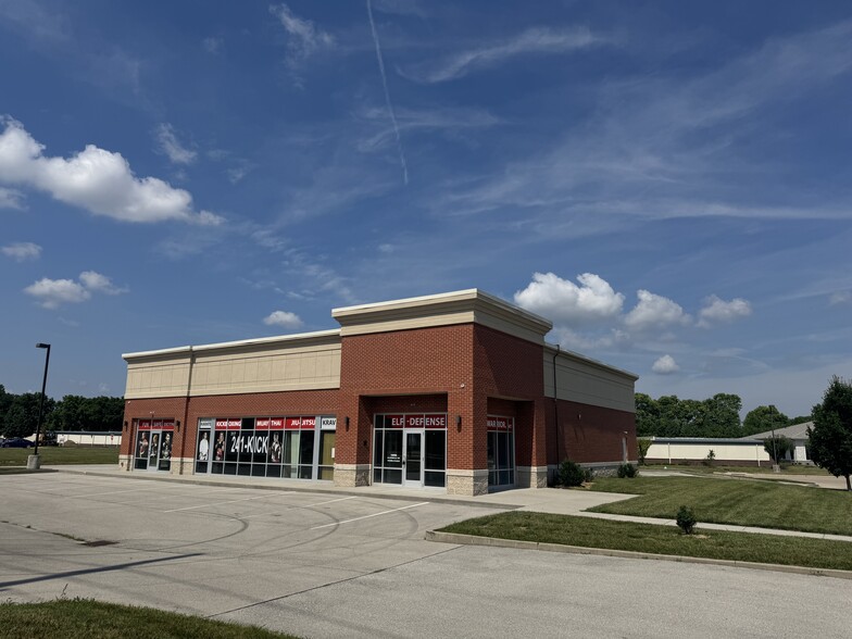 10990 Allisonville Rd, Fishers, IN à louer - Photo principale - Image 1 de 9