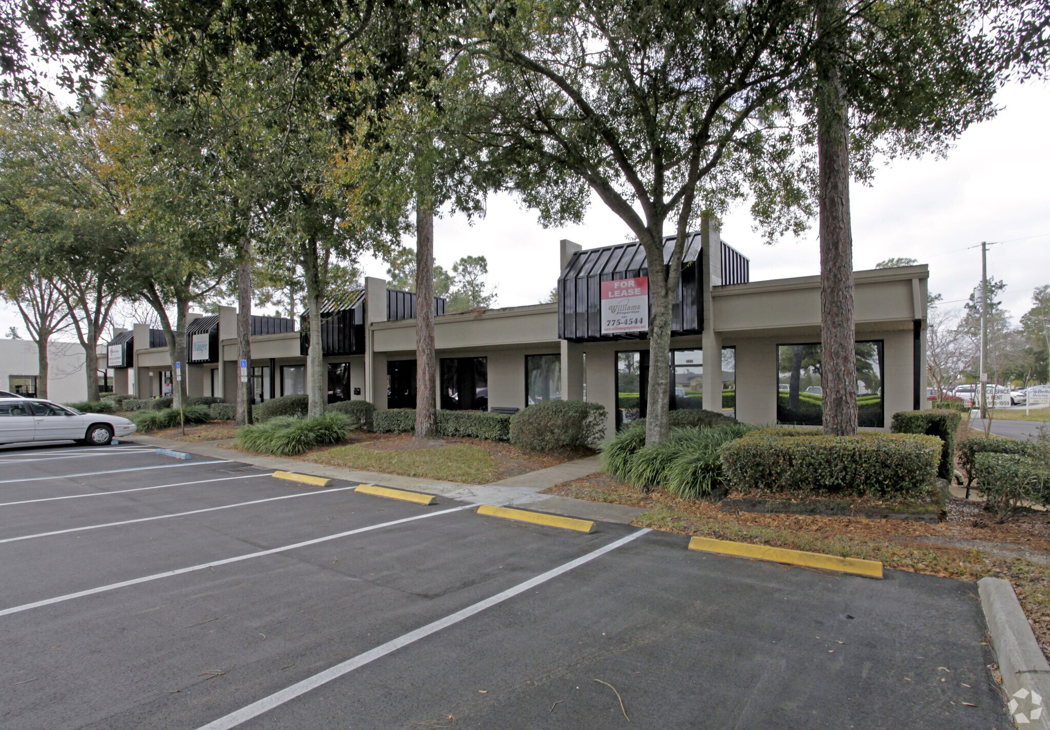 2740-2746 Enterprise Rd, Orange City, FL à louer Photo du bâtiment- Image 1 de 10