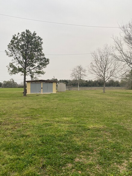 1001 FM 646 Rd N, Dickinson, TX for sale - Building Photo - Image 2 of 4