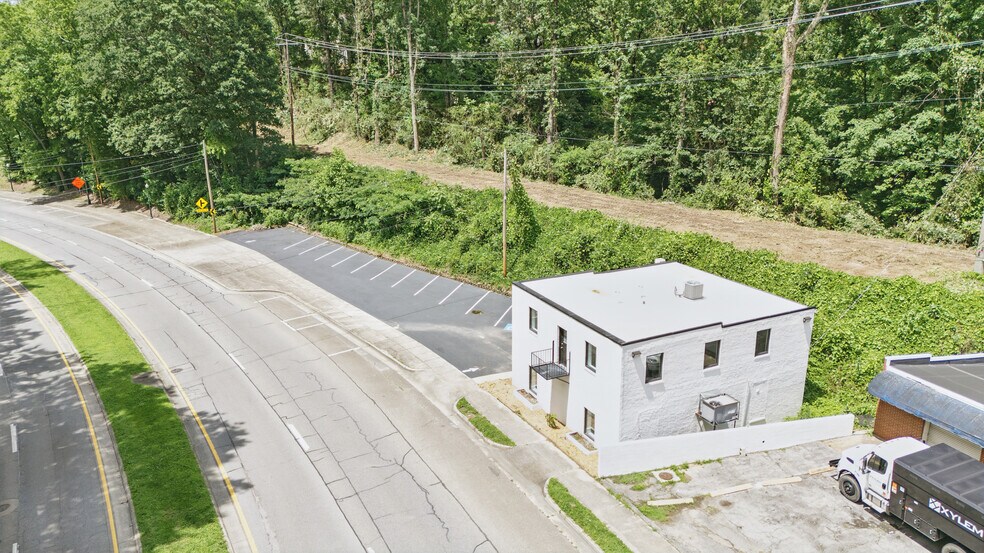 700 Chickamauga Ave, Rossville, GA à vendre - Photo du bâtiment - Image 2 de 16