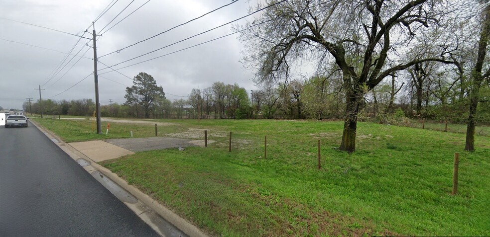 2809 NE Hudson Rd, Rogers, AR for sale - Building Photo - Image 3 of 5