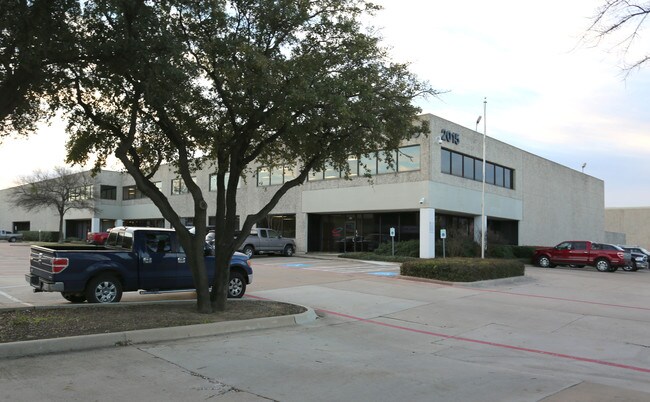 More details for 2015 McKenzie Dr, Carrollton, TX - Industrial for Lease