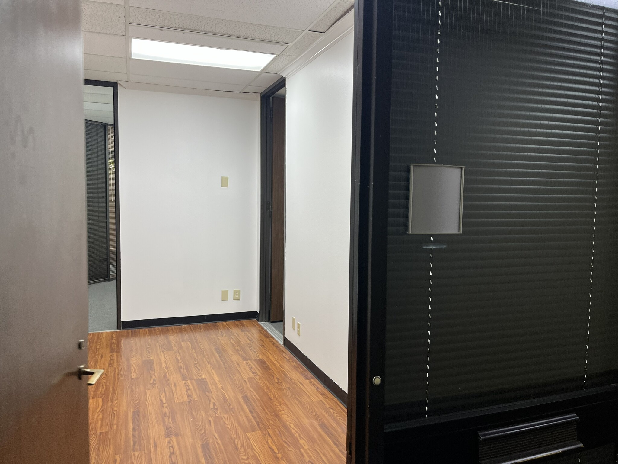 9100 Southwest Fwy, Houston, TX for lease Interior Photo- Image 1 of 13