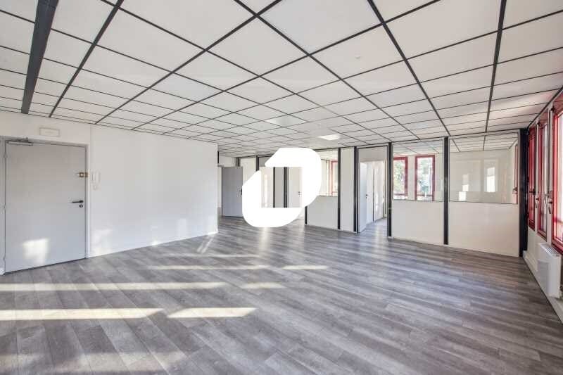 Office in Les Ulis for sale - Building Photo - Image 2 of 10