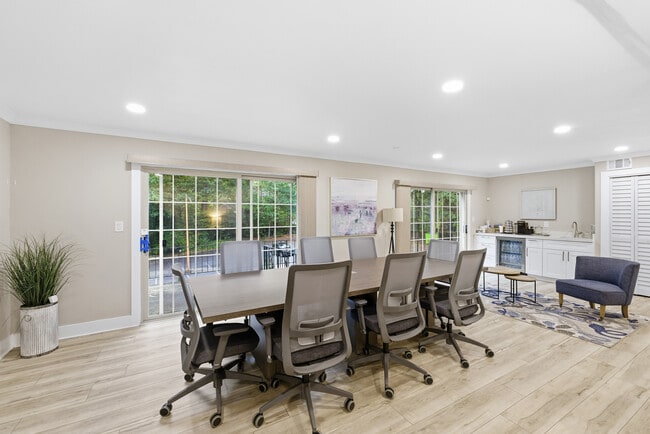 Plus de détails pour 4651 Roswell Rd NE, Atlanta, GA - Bureau à louer