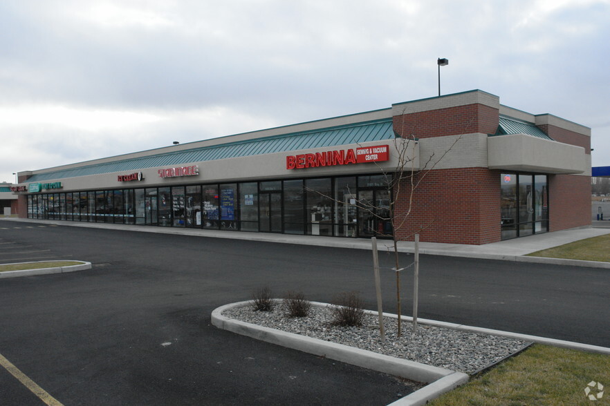 2705 E Lincoln Ave, Sunnyside, WA for lease - Primary Photo - Image 1 of 14