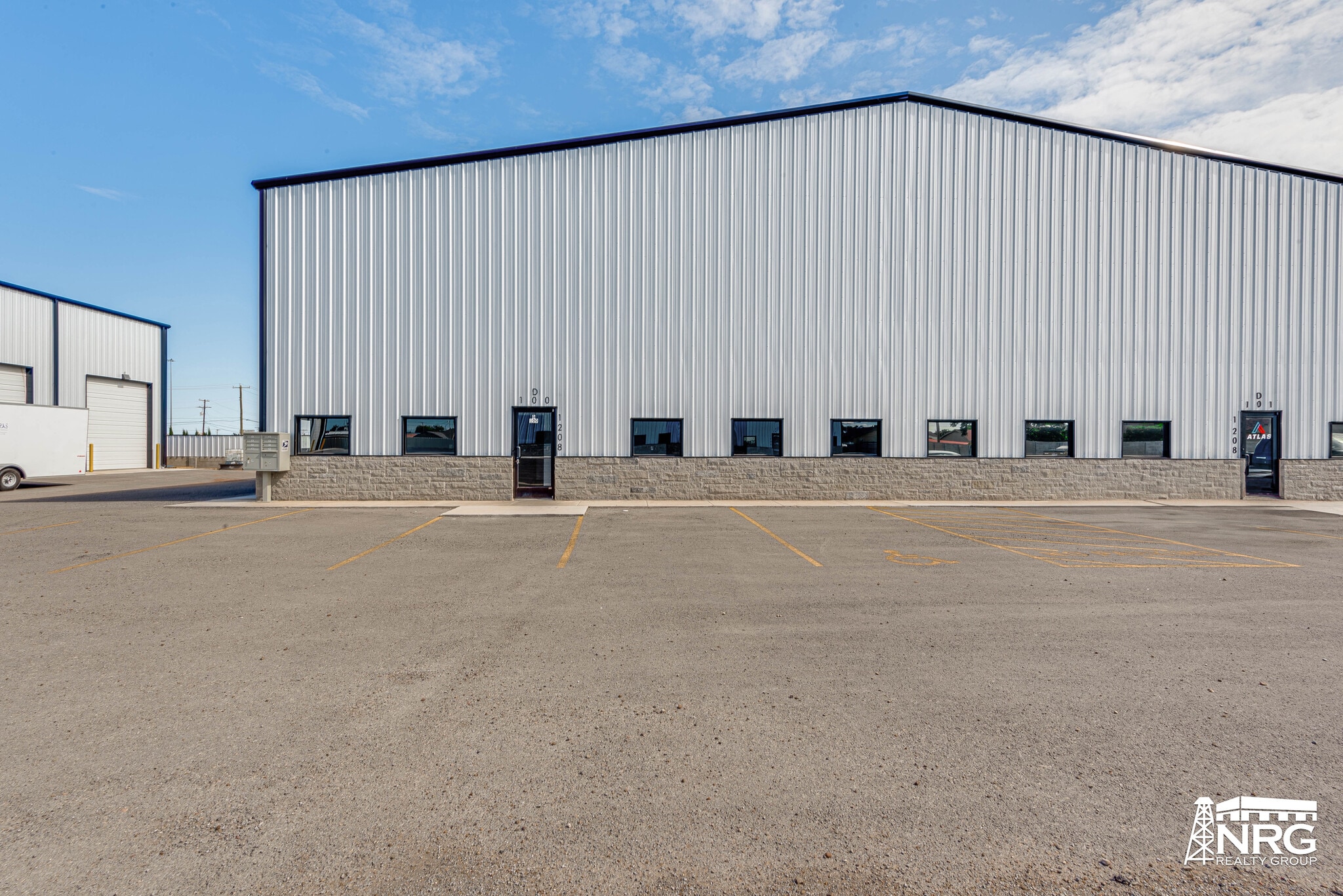 1208 S Midland Dr, Midland, TX for lease Interior Photo- Image 1 of 2