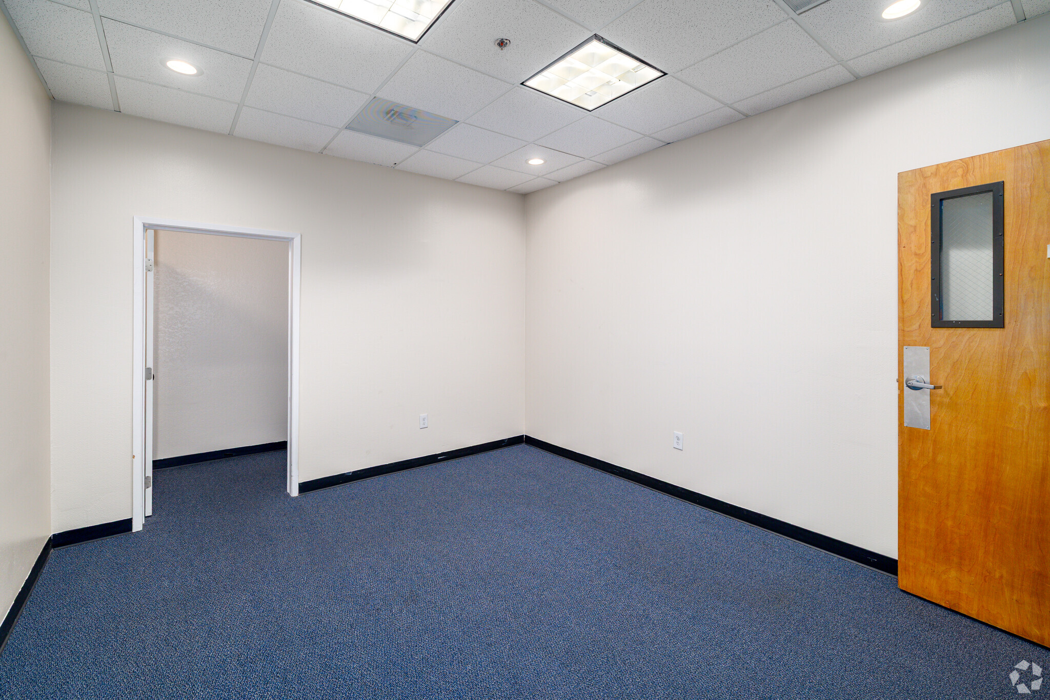 1611 W Pomona Rd, Corona, CA for lease Interior Photo- Image 1 of 1