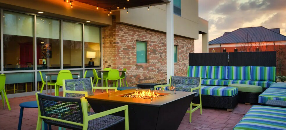 1005 Landmark Blvd, Tupelo, MS à vendre - Photo du bâtiment - Image 2 de 12