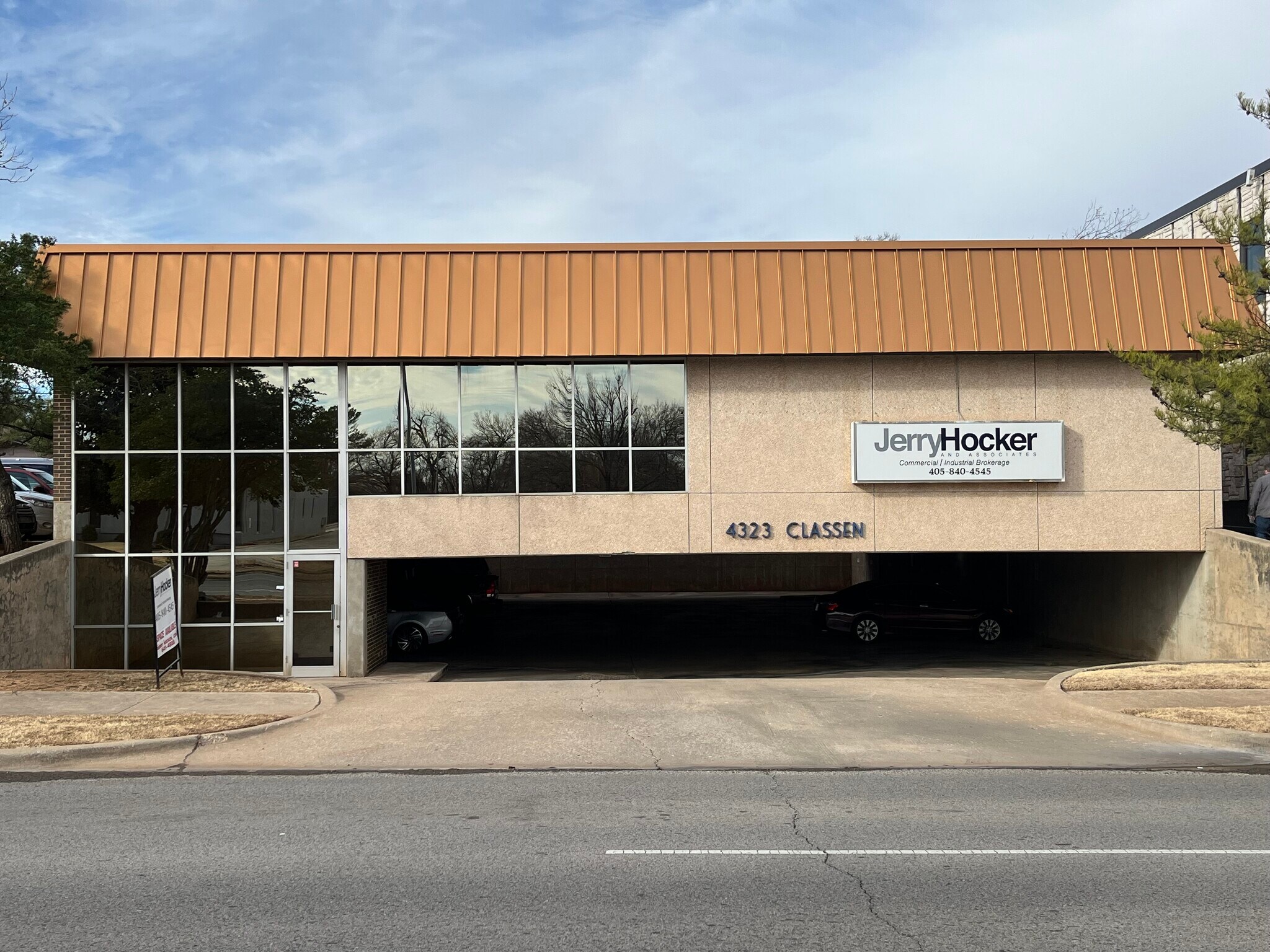 4323 N Classen Blvd, Oklahoma City, OK à vendre Photo du bâtiment- Image 1 de 4