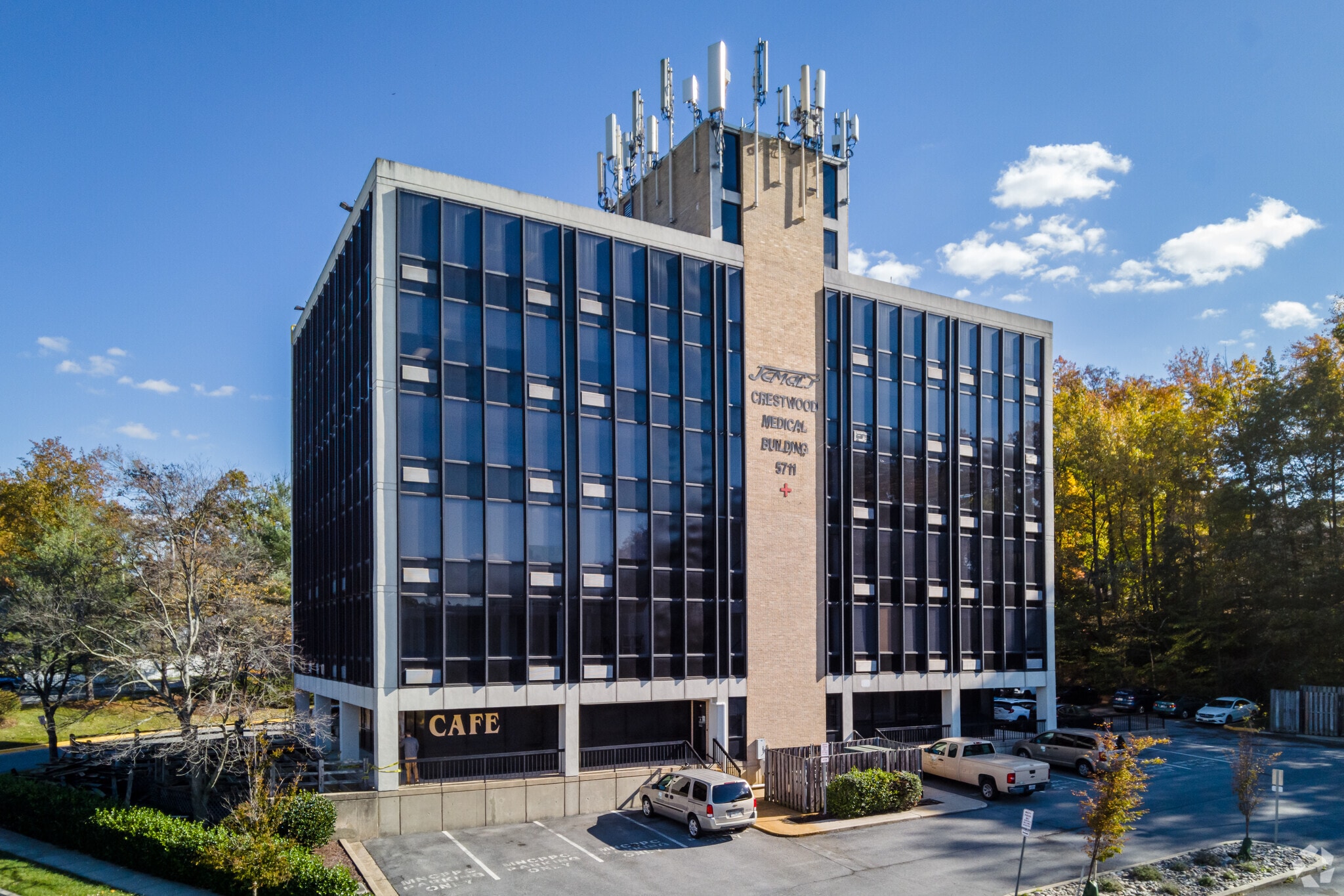 5711 Sarvis Ave, Riverdale, MD for lease Primary Photo- Image 1 of 8