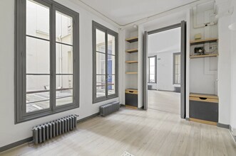 15 Rue De La Banque, Paris for lease Interior Photo- Image 2 of 11
