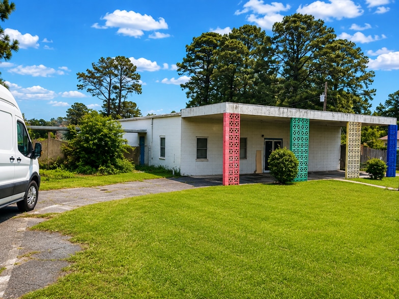 2700 Ashland Rd, Columbia, SC à louer - Photo du bâtiment - Image 2 de 2