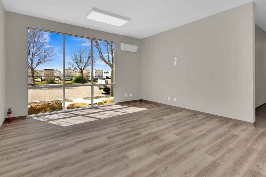 3510 Combine St, Paso Robles, CA à louer - Photo du bâtiment - Image 2 de 14