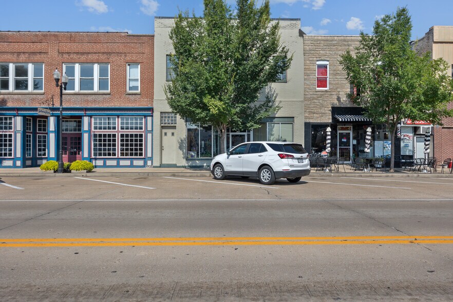 120 N Main St, De Soto, MO à vendre - Photo du bâtiment - Image 3 de 27
