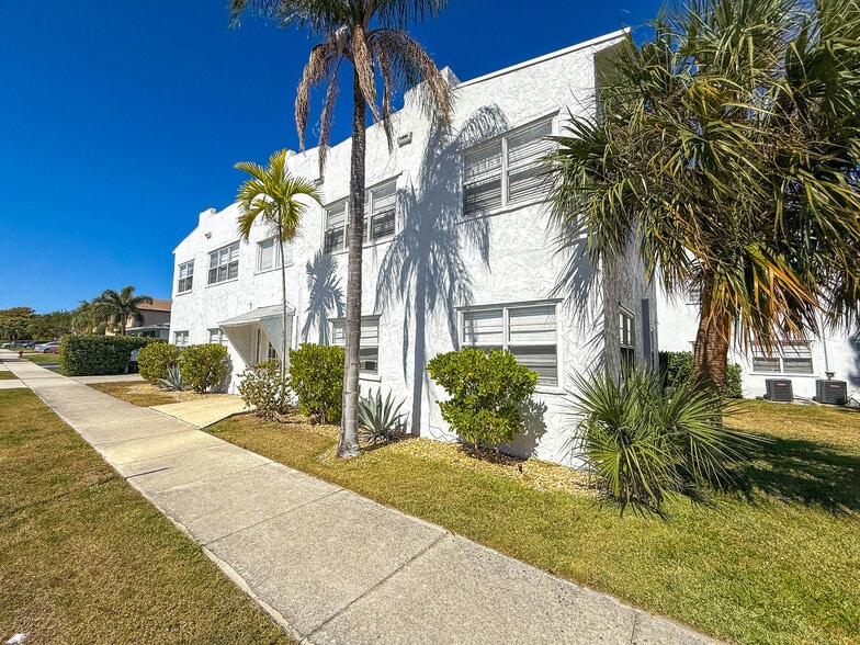 215 S Seacrest Blvd, Boynton Beach, FL for sale - Building Photo - Image 3 of 20