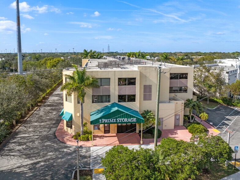 3220 Fairlane Farms Rd, Wellington, FL à louer - Photo du bâtiment - Image 1 de 2