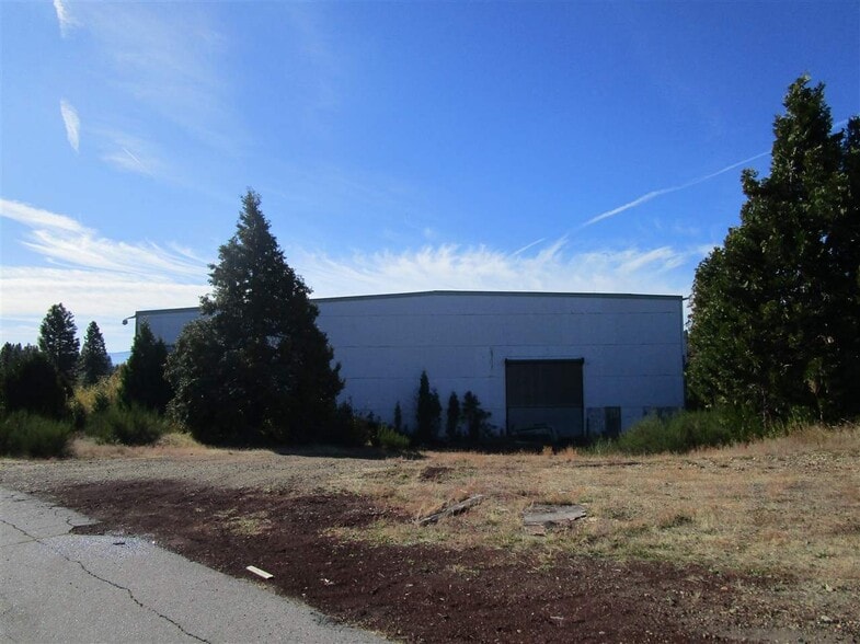 801 Industrial Way, Mccloud, CA for sale - Building Photo - Image 2 of 16