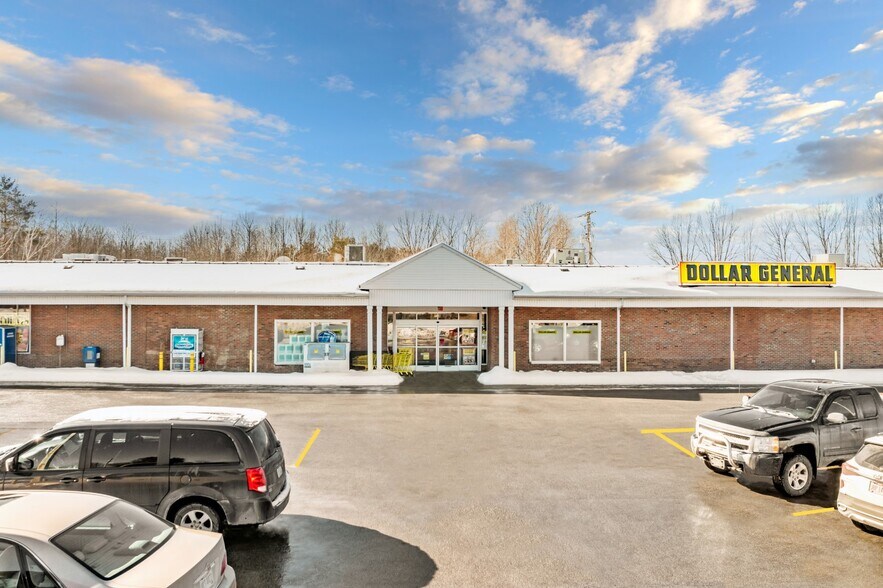 6269-6287 S Main St, North Kingsville, OH à vendre - Photo du bâtiment - Image 2 de 3