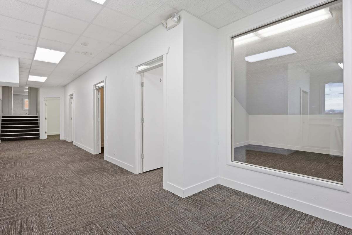 702 Fairfield St W, Twin Falls, ID for lease Interior Photo- Image 1 of 12
