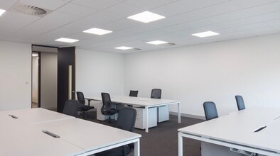 2 Devon Way, Birmingham for lease Interior Photo- Image 2 of 3