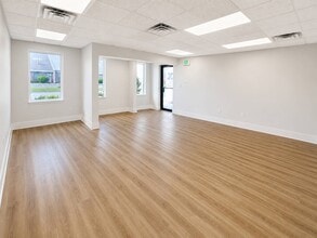 8923 Broadway, Merrillville, IN à louer Photo intérieure- Image 1 de 13