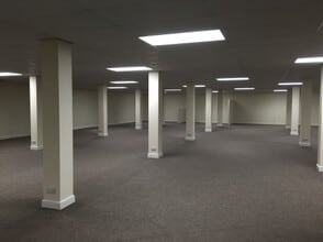 80 Leeds Rd, Huddersfield for lease Interior Photo- Image 1 of 1