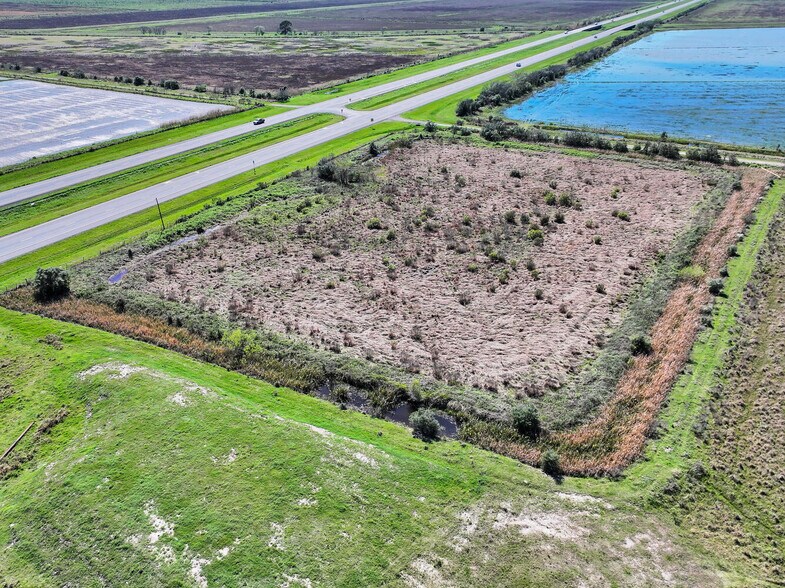 0000 Highway 73 Hwy, Hamshire, TX à vendre - Photo du bâtiment - Image 2 de 14
