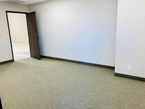 2235 1st St, Simi Valley, CA for lease Interior Photo- Image 2 of 5