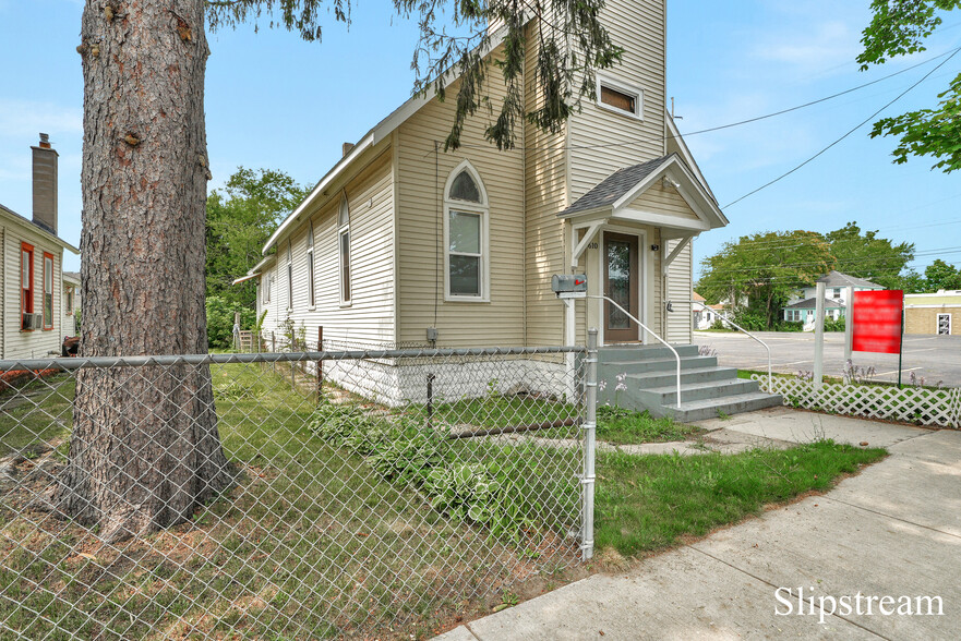 610 Mills St, Kalamazoo, MI for sale - Building Photo - Image 1 of 1